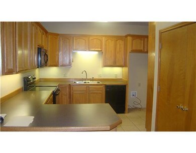 333 Edgewood Dr unit B, Pineville, LA 71360 - photo 3