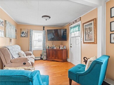 77 Seamans St, Providence, RI 02908 - photo 4