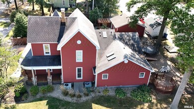 521 N Locust St, Flora, IL 62839 - photo 6