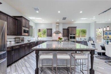 grand kitchen