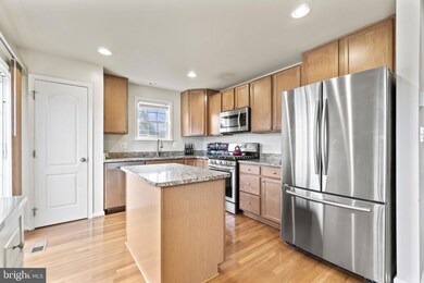 2900 Truffle Oak Place, Woodbridge, VA 22191 - photo 6