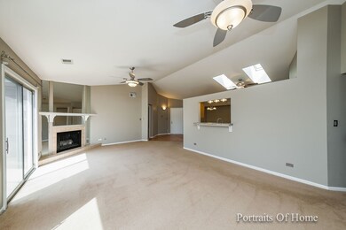 1526 Commodore Ct unit 2, Schaumburg, IL 60193 - photo 3