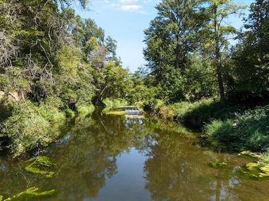 643 Covered Bridge Rd, Rogue River, OR 97537 - photo 2
