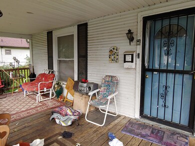 2060 Myrtle Ave, Columbus, OH 43211 - photo 2