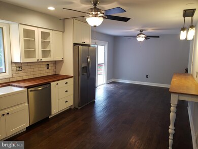 35 Edgebrooke Way, Newark, DE 19702 - photo 2