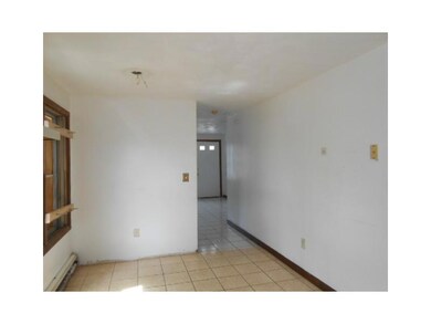 27 Lancashire St, Providence, RI 02908 - photo 6