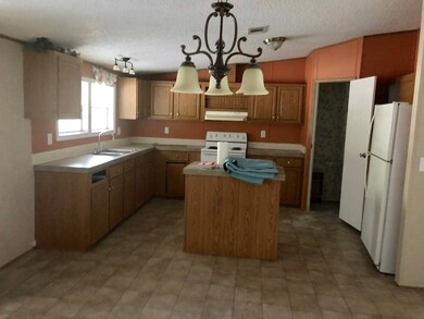 Eat in kitchen