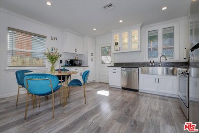 21016 Costanso St, Woodland Hills, CA 91364 - photo 7