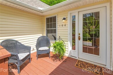 104 Forest Lake Dr, Asheville, NC 28803 - photo 2