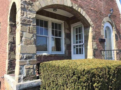 130 Fleetwood Ave, Albany, NY 12209 - photo 4