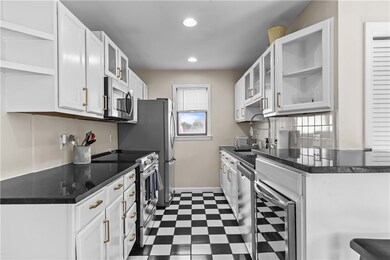 38 Harrison Ave unit 2, Newport, RI 02840 - photo 6