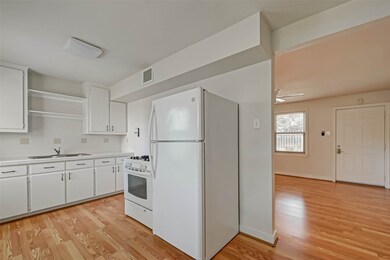 212 E 14th St, Houston, TX 77008 - photo 7