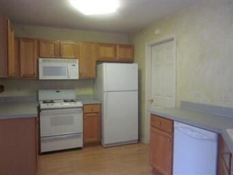 701 Timothy Ct unit 161, East Dundee, IL 60118 - photo 2