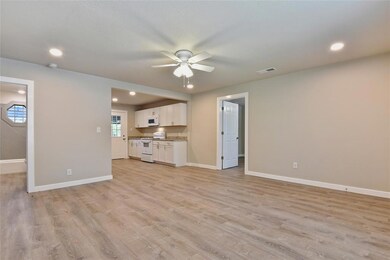 912 W Nelson St, Denison, TX 75020 - photo 5