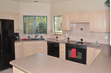 6086 N Running Deer Cir, Tucson, AZ 85750 - photo 6