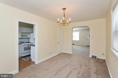 715 Clarendon Rd, Drexel Hill, PA 19026 - photo 4