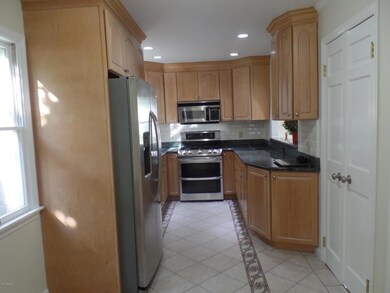 38 Weaver St unit B, Greenwich, CT 06831 - photo 3