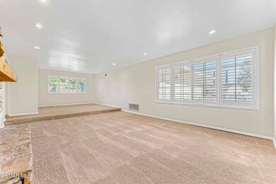 24 W Sidlee St, Thousand Oaks - HsHProd-