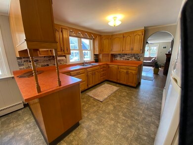 18 Carlisle Ave, Turners Falls, MA 01376 - photo 6