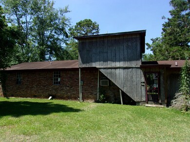 49 E Thompson St, Camilla, GA 31730 - photo 3