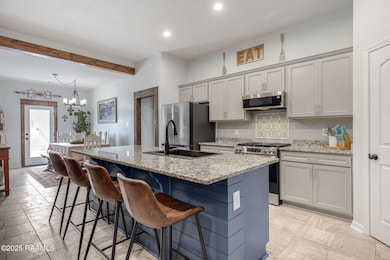 7-web-or-mls-101 St Lucius St-7