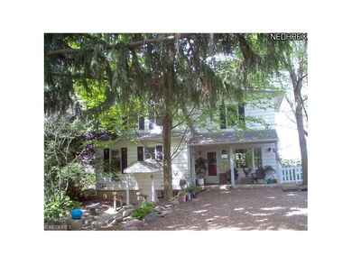 Everyone comes in the back door. Small porch at en