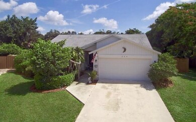 204 Greentree Ct, Jupiter LR-18
