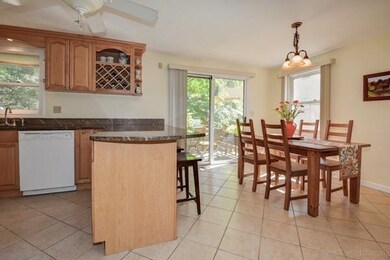 28 Pinecrest Village unit 28, Hopkinton, MA 01748 - photo 2