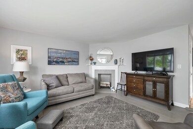 29 Lake St unit 2, Wolfeboro, NH 03894 - photo 6