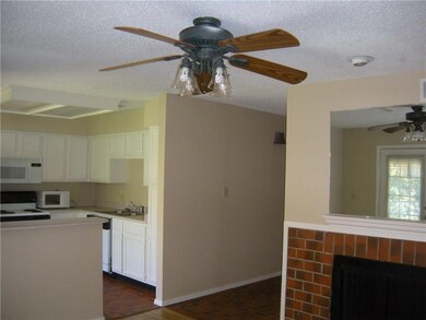 2110 Rio Grande St unit 302, Austin, TX 78705 - photo 6