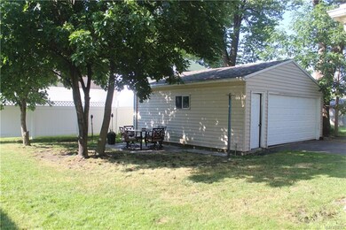 154 17th Ave, North Tonawanda, NY 14120 - photo 3