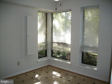 Chestnut Grove Condominiums unit 3, Reston, VA 20190 - photo 4