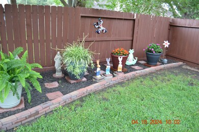 8002 Hidden Oaks Ln, Houston, TX 77095 - photo 7