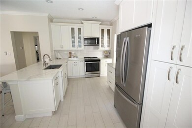 13986 S Cypress Cove Cir, Davie, FL 33325 - photo 3