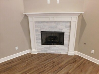 571 Captain Hopkins St, Prairie Grove, AR 72753 - photo 4