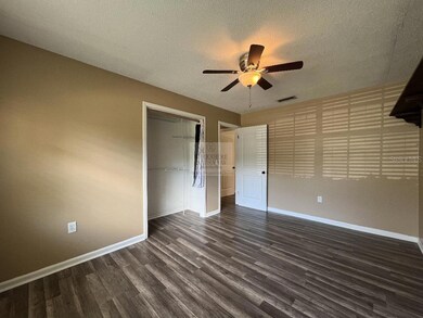 630 Queens Cir, Lakeland, FL 33803 - photo 6