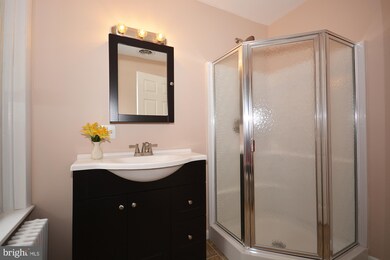 340 E Jackson St, New Holland, PA 17557 - photo 7