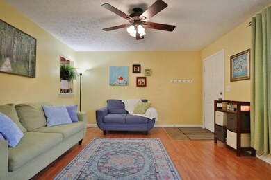 1470 Matthias Dr, Columbus, OH 43224 - photo 5