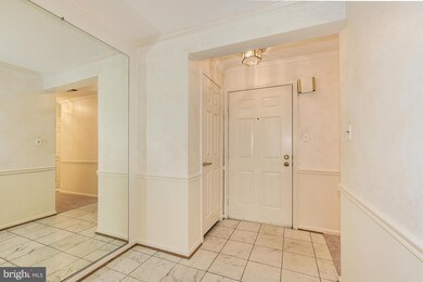5713 Brewer House Cir unit 202, Rockville, MD 20852 - photo 3