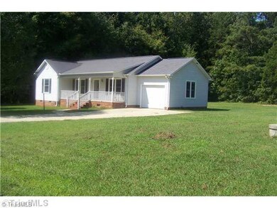 2918 Bronzie Lawson Rd, High Point, NC 27263 - photo 3