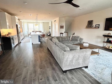 222 Van Buren St unit 21, Herndon, VA 20170 - photo 6