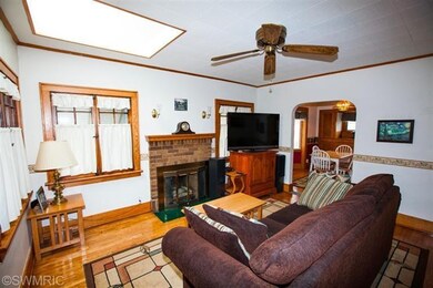 747 Knapp St NE, Grand Rapids, MI 49505 - photo 7