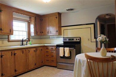127 Richard St, Cranston, RI 02910 - photo 6