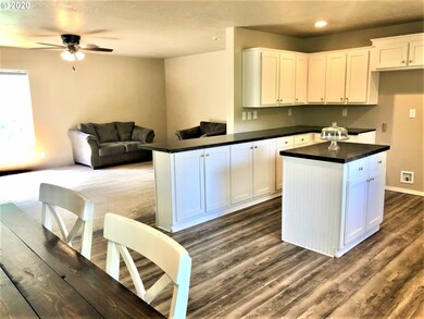 16285 S Novak Rd, Molalla, OR 97038 - photo 6