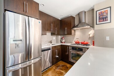 64-66 Salem St unit 2R, Boston, MA 02113 - photo 4