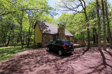 7 Clubhouse Rd, Jim Thorpe, PA 18229 - photo 3