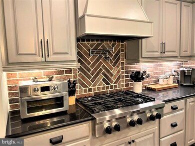 289 Chimney Cir, Middletown, VA 22645 - photo 7