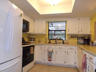 3 Kitchen1