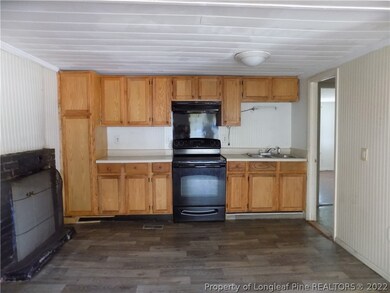 805 Roxie Ave, Fayetteville, NC 28304 - photo 7