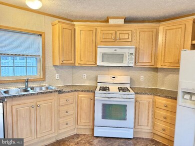 1060 Harvard Ave, Camp Hill, PA 17011 - photo 7